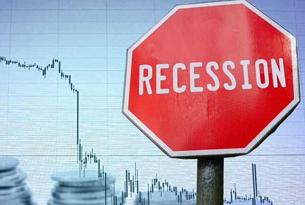 the-world-is-heading-towards-recession-yet-central-banks-are-raising