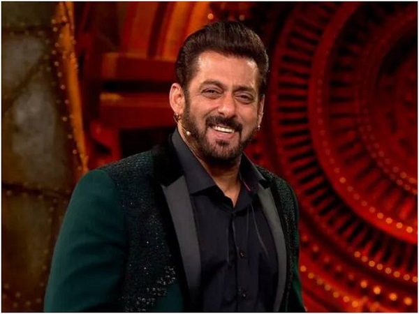 Bigg Boss 17 Salman Khan Gave A Hint About The Top 3 Contestants Know