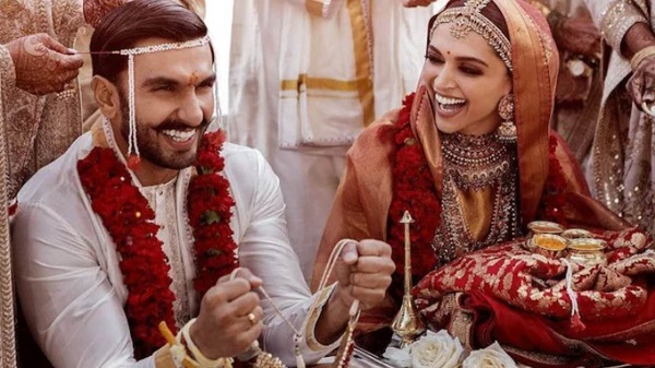 Ranveer Singh deleted wedding photos during Deepika's pregnancy | दीपिका की  प्रेग्नेंसी के बीच रणवीर सिंह ने डिलीट कीं शादी की तस्वीरें