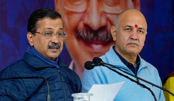 CBI will raid Manish Sisodia's house in a few days Arvind Kejriwal makes a  big claim|कुछ ही दिनों में मनीष सिसोदिया के घर होगी CBI रेड, अरविंद केजरीवाल  का बड़ा दावा